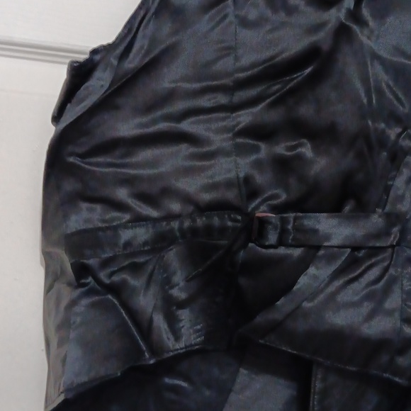 Leather vest - Picture 6 of 8